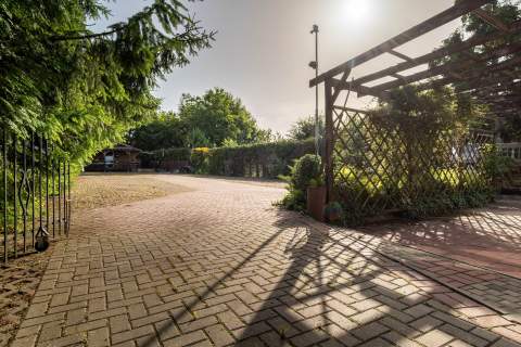 Sala weselna hostel gotowy biznes w sercu Rozt