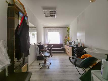 Biznes i mieszkanie w jednym 160m od Jezioraka