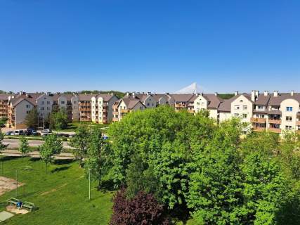 ŚWIEŻO PO REMONCIE-UMEBLOWANE-MED.MIEJSKIE-BALKON.
