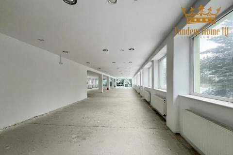 Na wynajem obiekt biurowy 1200m2 z Parkingiem Ursynów, przy S7