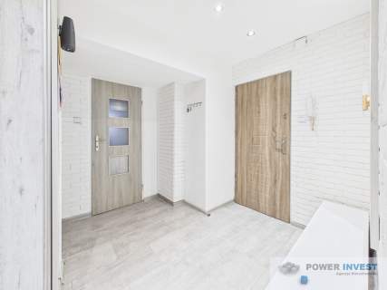 3 pokoje 55,8 m balkon garaż