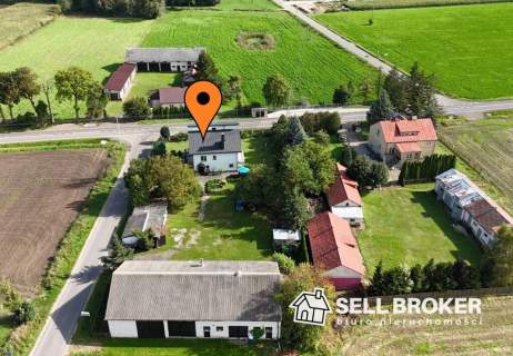 Dom wolnostojący 270 m2 budynki gospodarcze