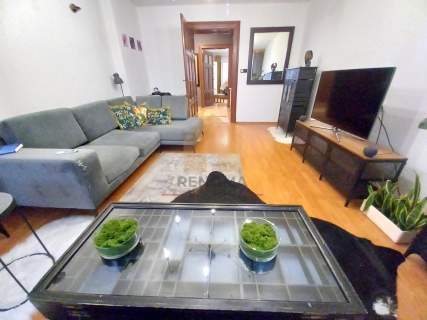 Dwupokojowe mieszkanie , IV piętro, kamienica 64m2