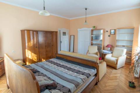 Stylowy apartament w centrum miasta o pow. 136m2