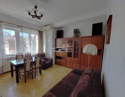 jasne, ciche 2 pokojowe w kamienicy na Mokotowie