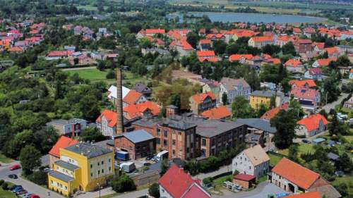 Na sprzedaż budynek z możliwością mieszkaniową