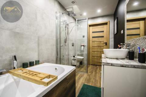 2 POKOJE/ 70,6M2/ PARTER