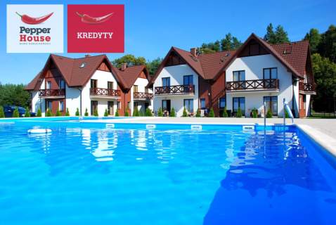 Dwupoziomowy apartament nad morzem z basenem