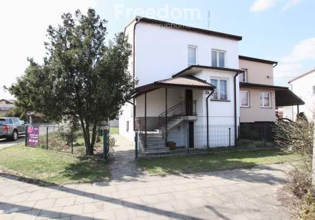 Przestronny bliźniak 5 pokoi Turku działka 463 m
