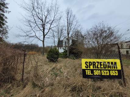 Dom wolnostojący w Ciągowicach do remontu z dużą działką