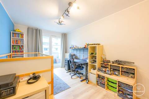 BIAŁOŁĘKA 3 POKOJE BLOK 2010r GARAŻ LOGGIA