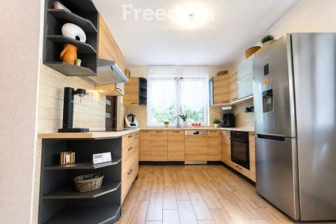 Nowoczesny dom z klimatem, 2000m2,