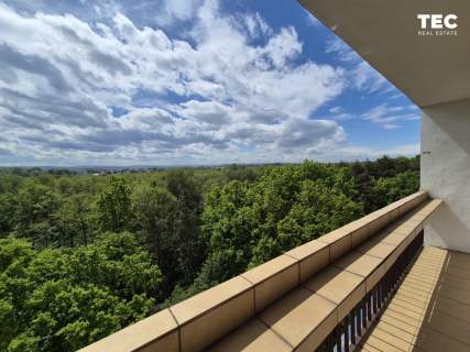 Osobna kuchnia, widok na Las Borkowski, Balkon