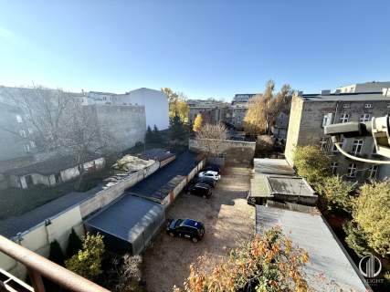 2-pok. mieszkanie w zadbanej kamienicy w centrum