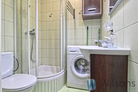Pokój z oddzielną kuchnią na cichej Hożej. Centrum