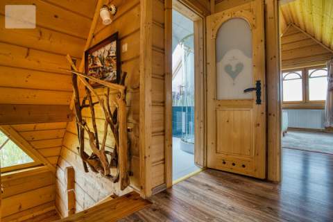 Dom z bali na działce 1902 m2 - idealny do zamieszkania i pod...