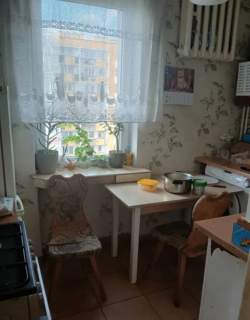 2 Pokoje Balkon Piwnica Tysiąclecia