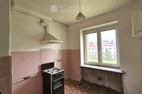 Centrum Nowy Świat 47m2, 2 lub 3 pokoje do remontu