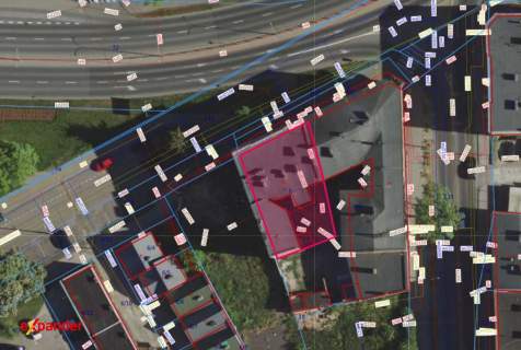KAMIENICA W CENTRUM 620 M2 18 LOKALI PO REMONCIE