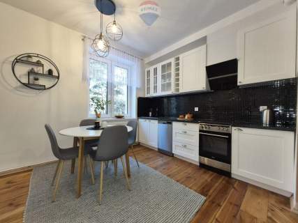Milanówek apartament w willi z ogrodem