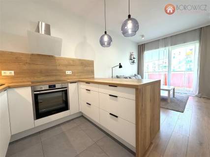 2 pokoje w apartamentowcu, m. garażowe