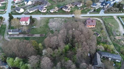 Duża, urokliwa działka budowlana 22 km od Kielc.