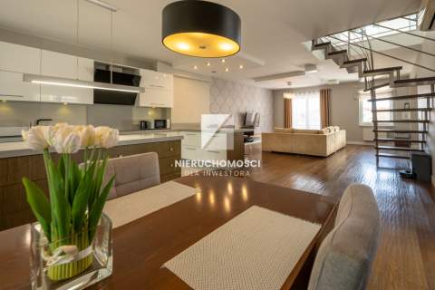 Przestronny Apartament 155 mkw, 2 łazienki, Garaż