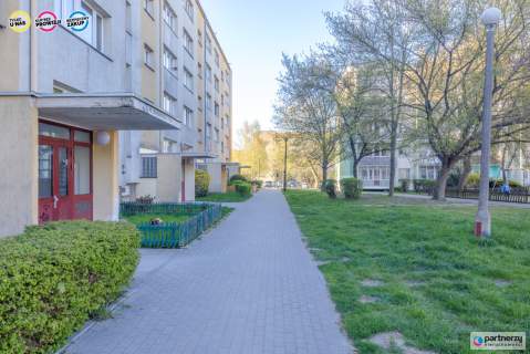 Mieszkanie 2-pok z osobna kuchnią, duży balkon