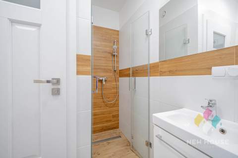 Niepodległości, pow. 128 m2, 2 balkony, winda