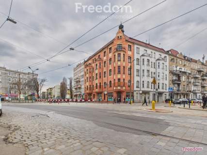 Lokal 95m Centrum Witryna 2 wejścia parking