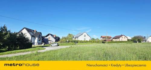 DZIAŁKA NIEDALEKO MORZA LASU I JEZIORA