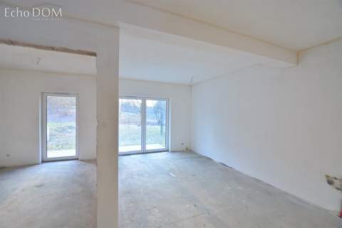 3 POKOJE OGRÓDEK 2x m-ce postojowe LIBERTÓW