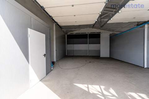 Hala 90m2 Obwodnica Krakowa A4 / Zakopianka