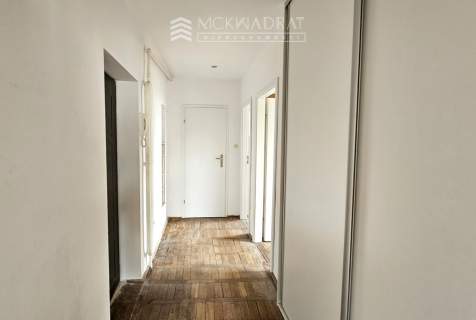 Centrum Nowy Świat 47m2, 2 lub 3 pokoje do remontu