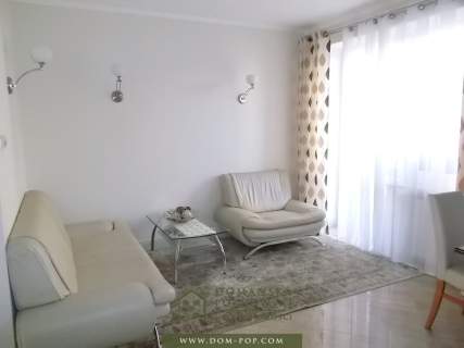 Hoża - mieszkanie 53 m2, klimatyzacja, 2 balkony.