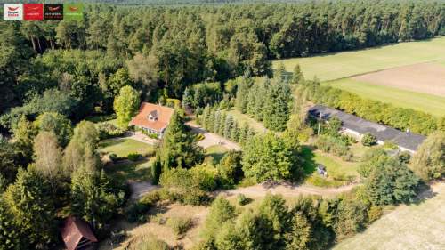 Urokliwy dom a la leśniczówka, 1,2 HA przy lesie