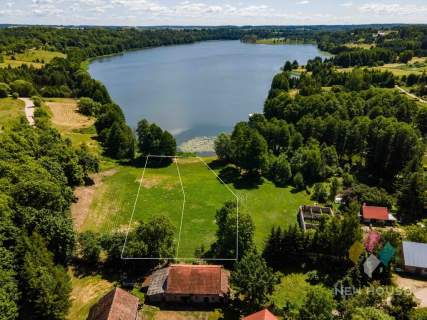 Działka budowlana z linią brzegową, Kiersztanowo