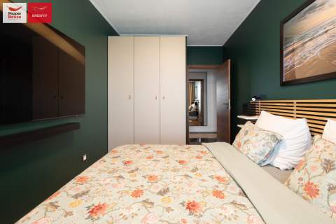 Apartament 90 m , 2 balkony, widok na Zatokę