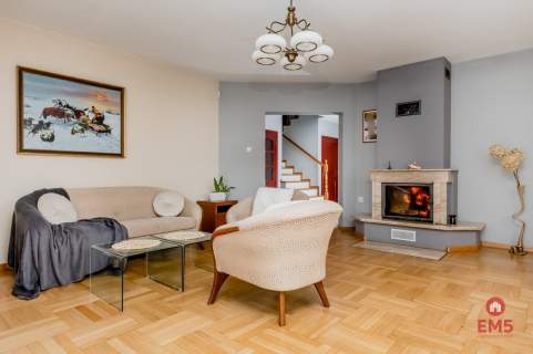 Posiadłość 2500m2 Zadbany Dom z Lasem