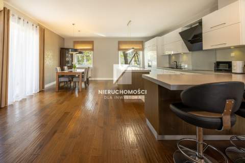 Przestronny Apartament 155 mkw, 2 łazienki, Garaż