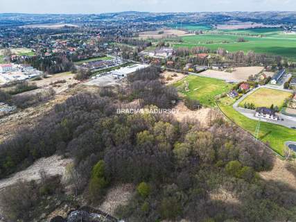 Atrakcyjna nieruchomość usługowa w Brzeziu 1,19 ha