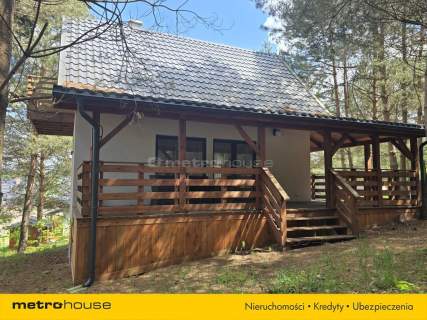 Dom w pięknej okolicy nad cichym jeziorem