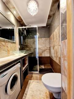 2 POKOJE OSOBNA KUCHNIA BALKON PIWNICA 46 M2