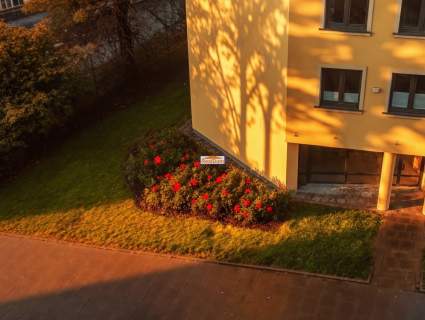Lokal front do wynajęcia na Placu Getta