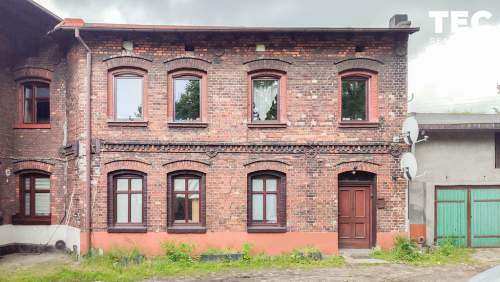 Budynek, dwa mieszkania, dwa garaże - Ruda Śląska