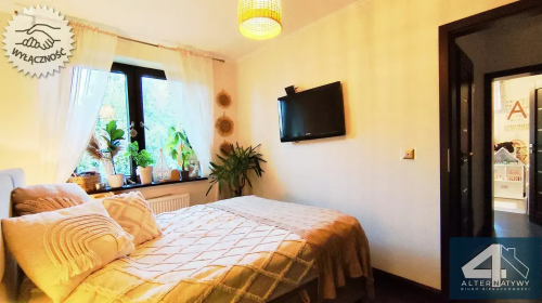 Piękny i ekonomiczny dom w otoczeniu zieleni