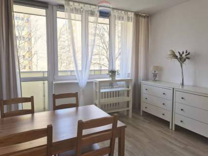 Mieszkanie 2-pokojowe z balkonem - blisko metra