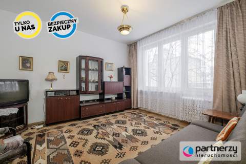 2 pok z balkonem.