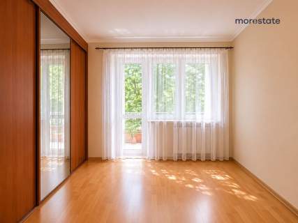 3 osobne pok. kuchnia I balkon I do remontu