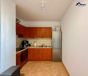 2012 r. Kawalerka Garaż Balkon Do odświeżenia 